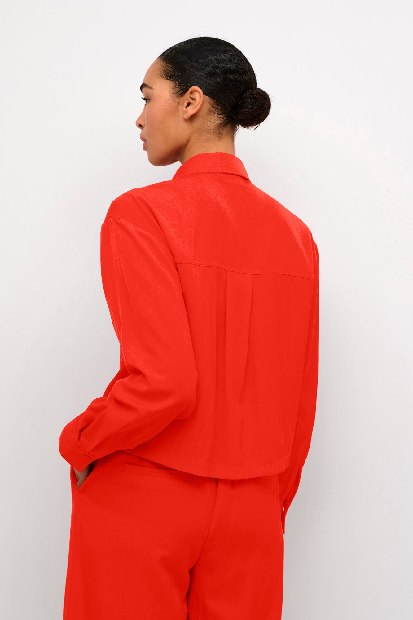 Blouse pour femme par Kaffe | 10509022 Rouge Ardent | Boutique Vvög, vêtements mode pour homme et femme