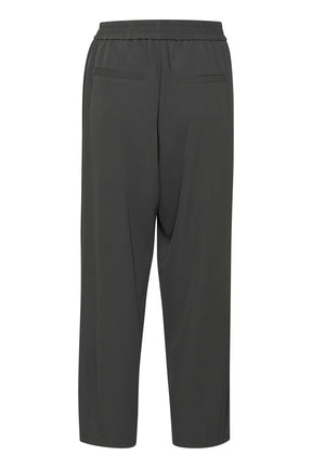 Pantalon pour femme par Kaffe | 10509101 Huître Noire | Boutique Vvög, vêtements mode pour homme et femme