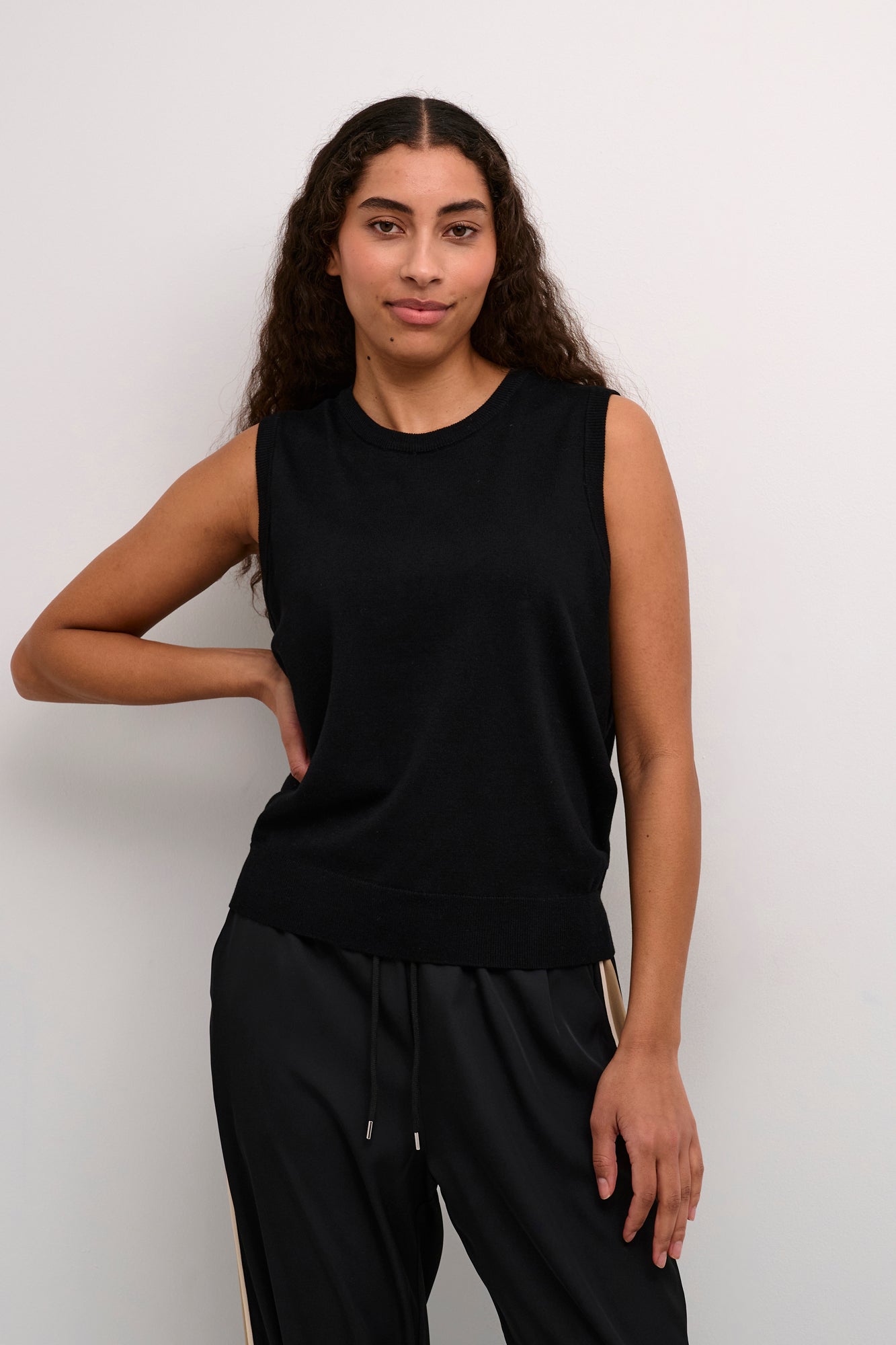 Camisole pour femme par Kaffe | 10509232 Noir Profond | Boutique Vvög, vêtements mode pour homme et femme