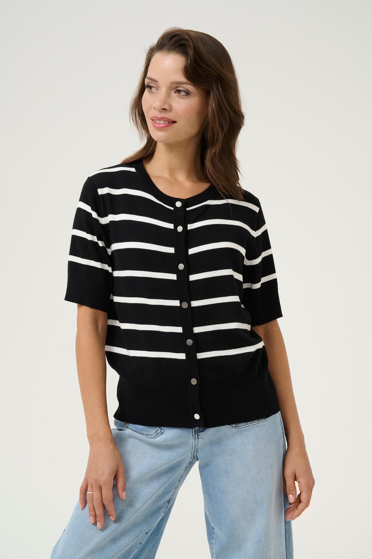 Cardigan pour femme par Kaffe | 10509797 Noir/Bande Craie | Boutique Vvög, vêtements mode pour homme et femme