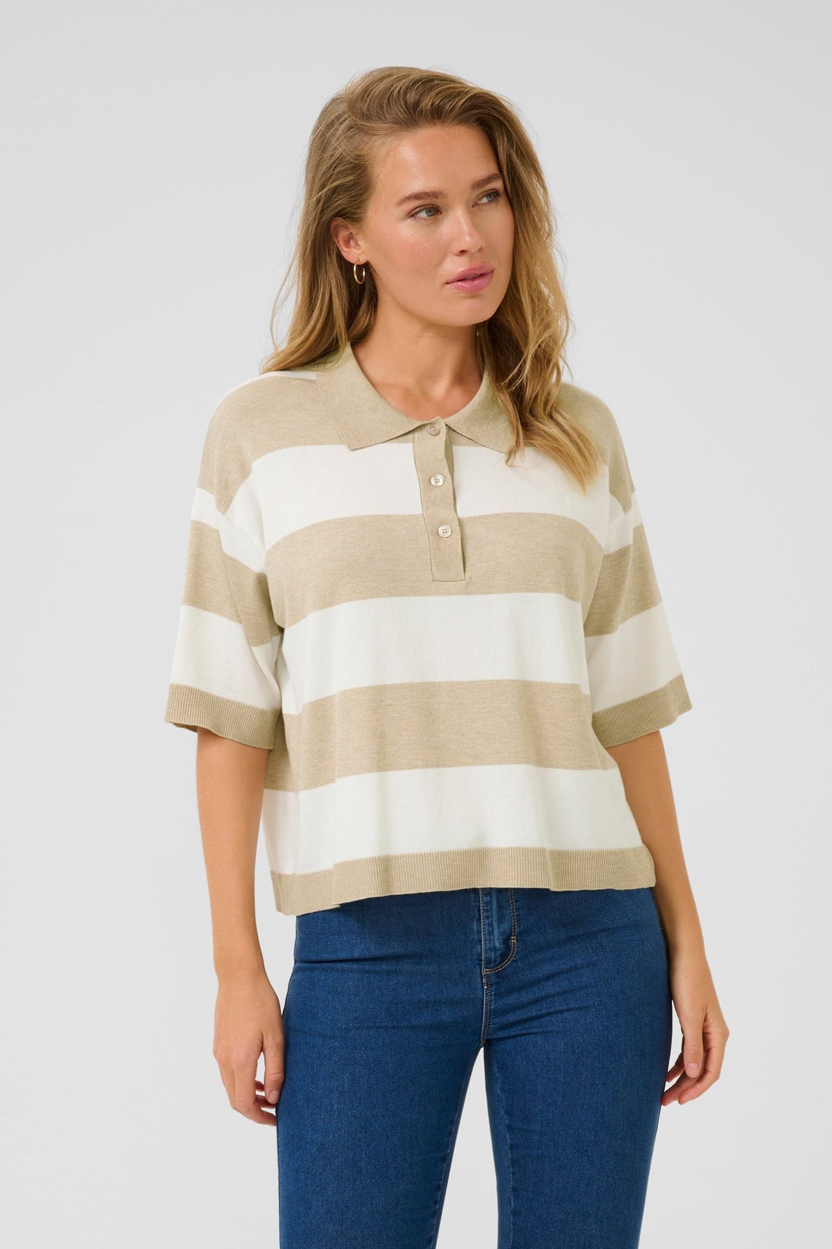 Polo pour femme par Kaffe | 10509932 Gris Plume | Boutique Vvög, vêtements mode pour homme et femme
