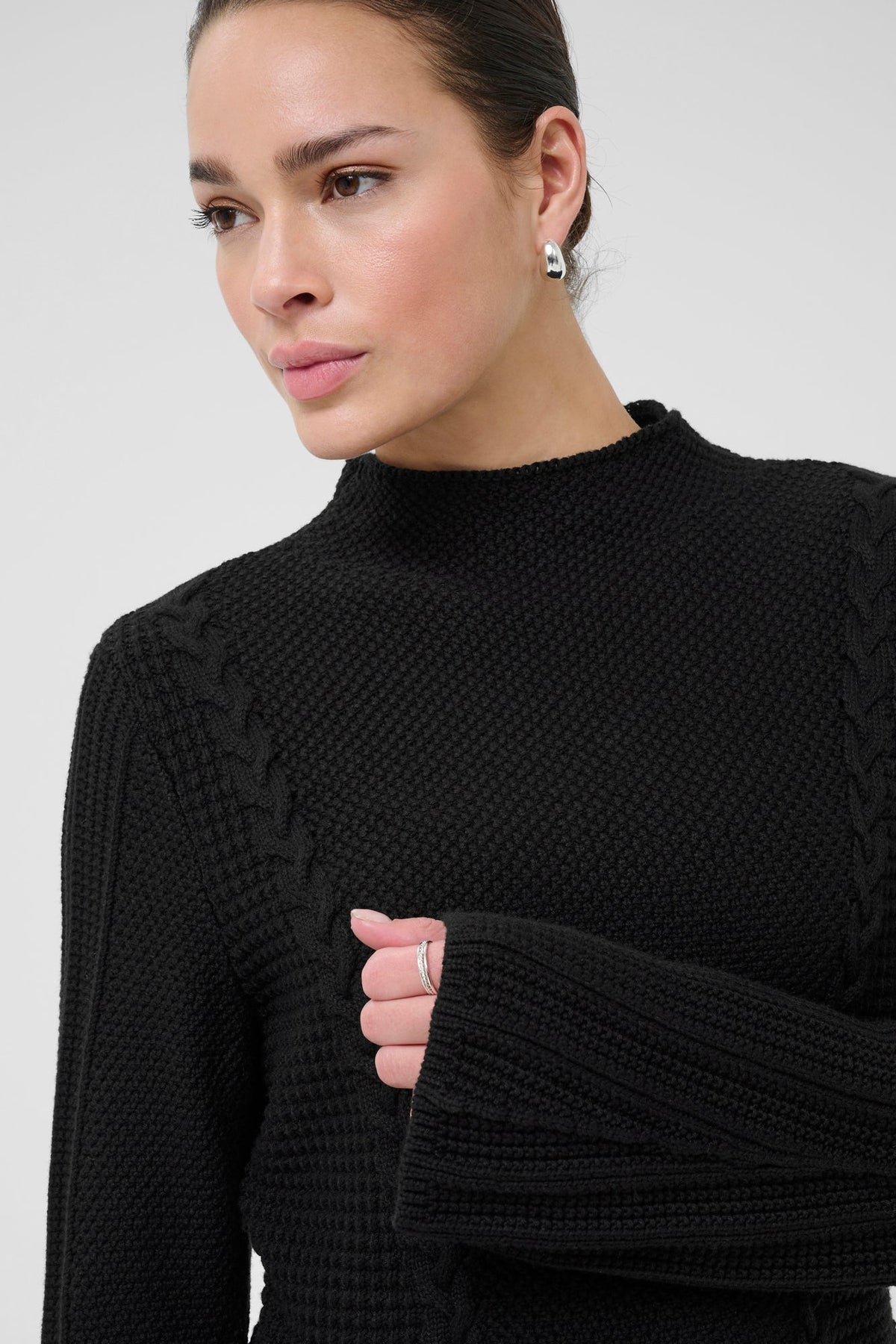 Chandail manches longues pour femme par Kaffe | 10510096 Noir Profond | Boutique Vvög, vêtements mode pour homme et femme