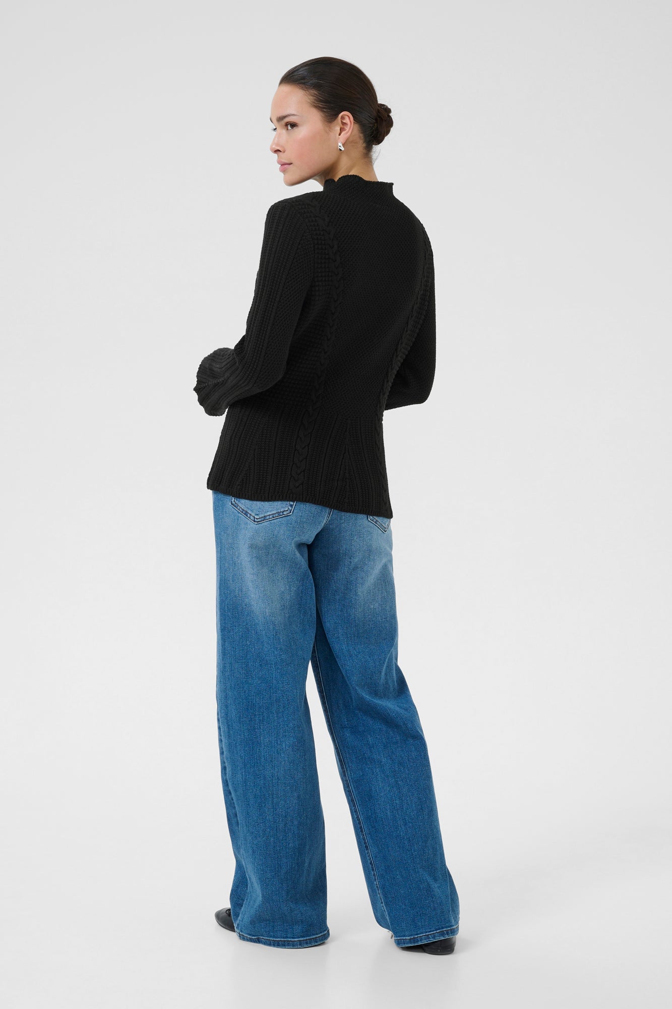Chandail manches longues pour femme par Kaffe | 10510096 Noir Profond | Boutique Vvög, vêtements mode pour homme et femme