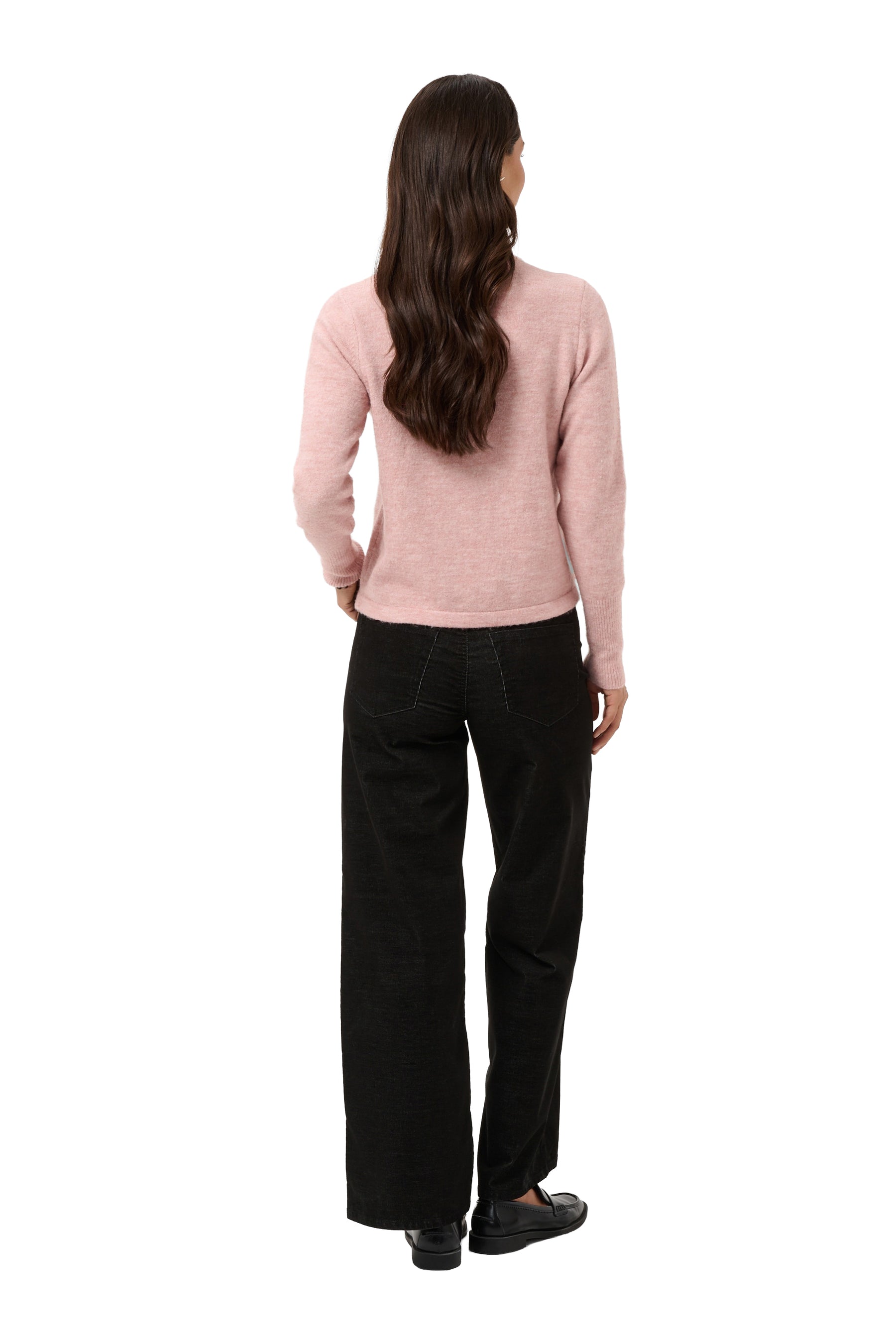 Cardigan en tricot rose pâle vu de dos sur mannequin, manches longues et ourlet côtelé pour femme par Kaffe