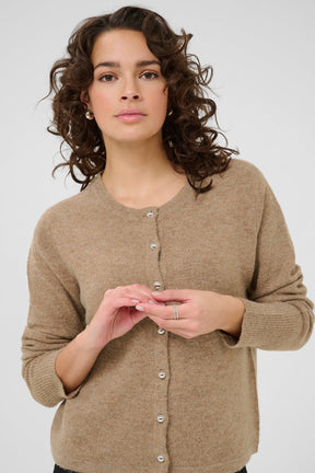 Cardigan pour femme par Kaffe | 10510481 Noix De Coco Grillée | Boutique Vvög, vêtements mode pour homme et femme