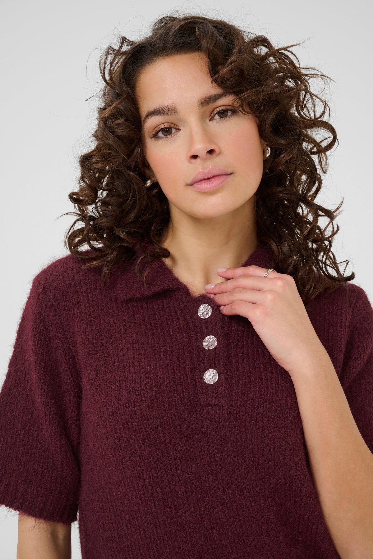 Polo en tricot pour femme par Kaffe | 10510653 Vin De Windsor | Boutique Vvög, vêtements mode pour homme et femme