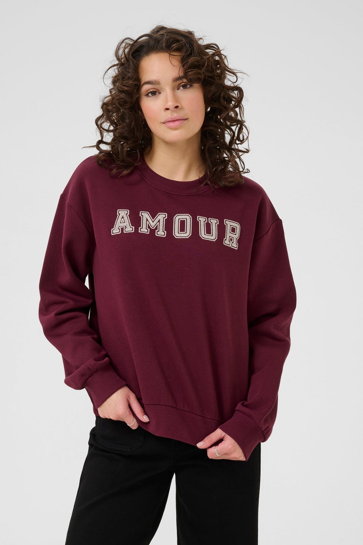 Chandail manches longues pour femme par Kaffe | 10510672 Vin De Windsor | Boutique Vvög, vêtements mode pour homme et femme