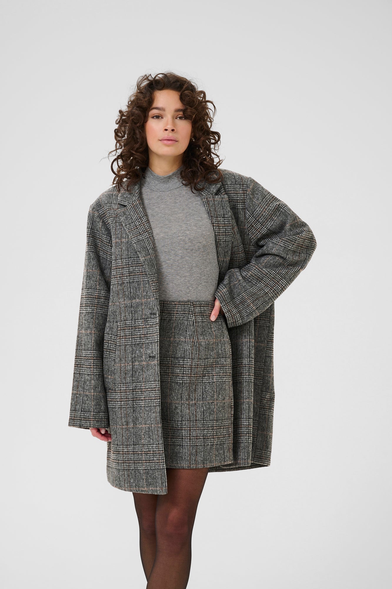 Jupe pour femme par Kaffe | 10510715 Prince Gris | Boutique Vvög, vêtements mode pour homme et femme