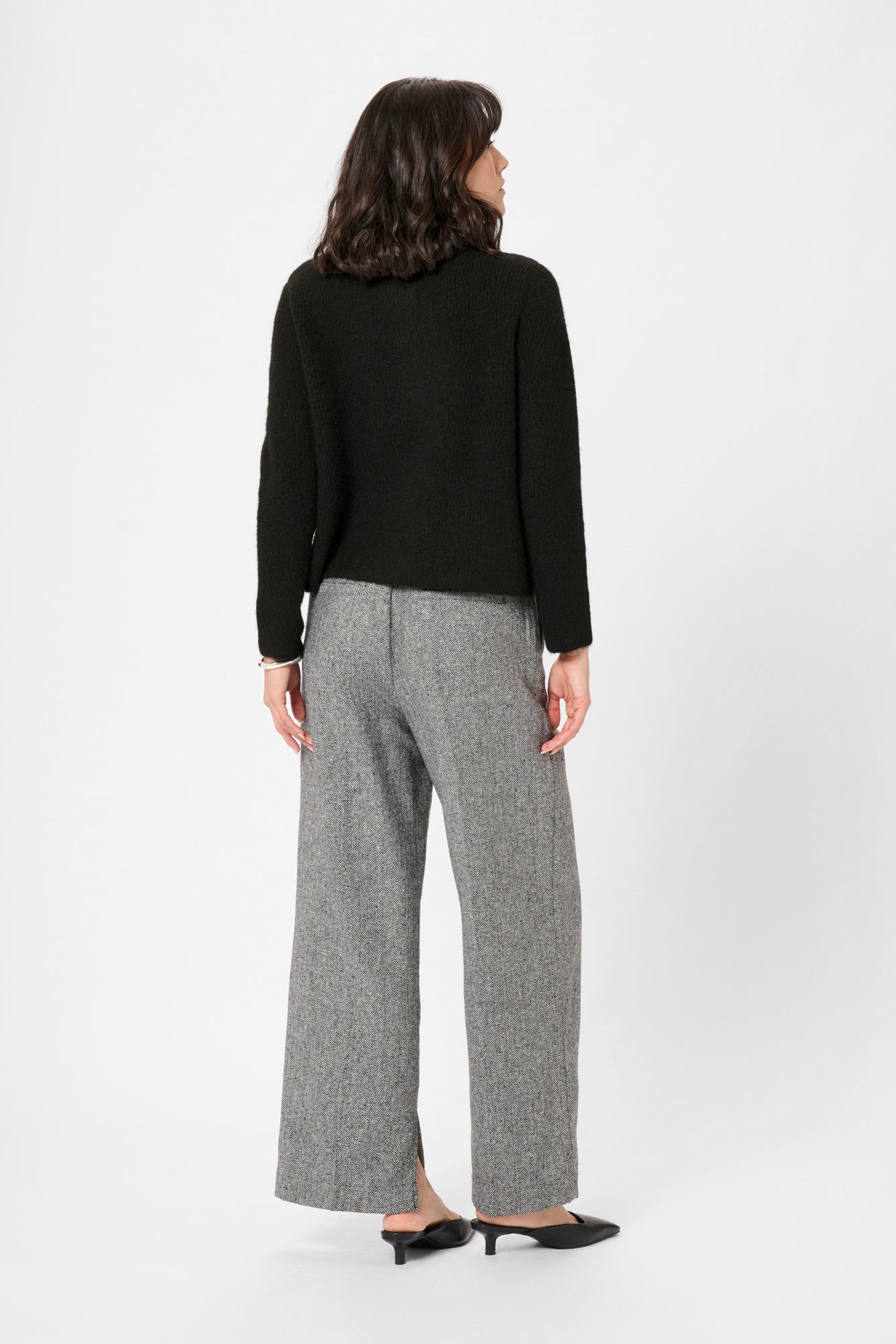 Chandail manches longues pour femme par Kaffe | 10510984 Noir Profond | Boutique Vvög, vêtements mode pour homme et femme