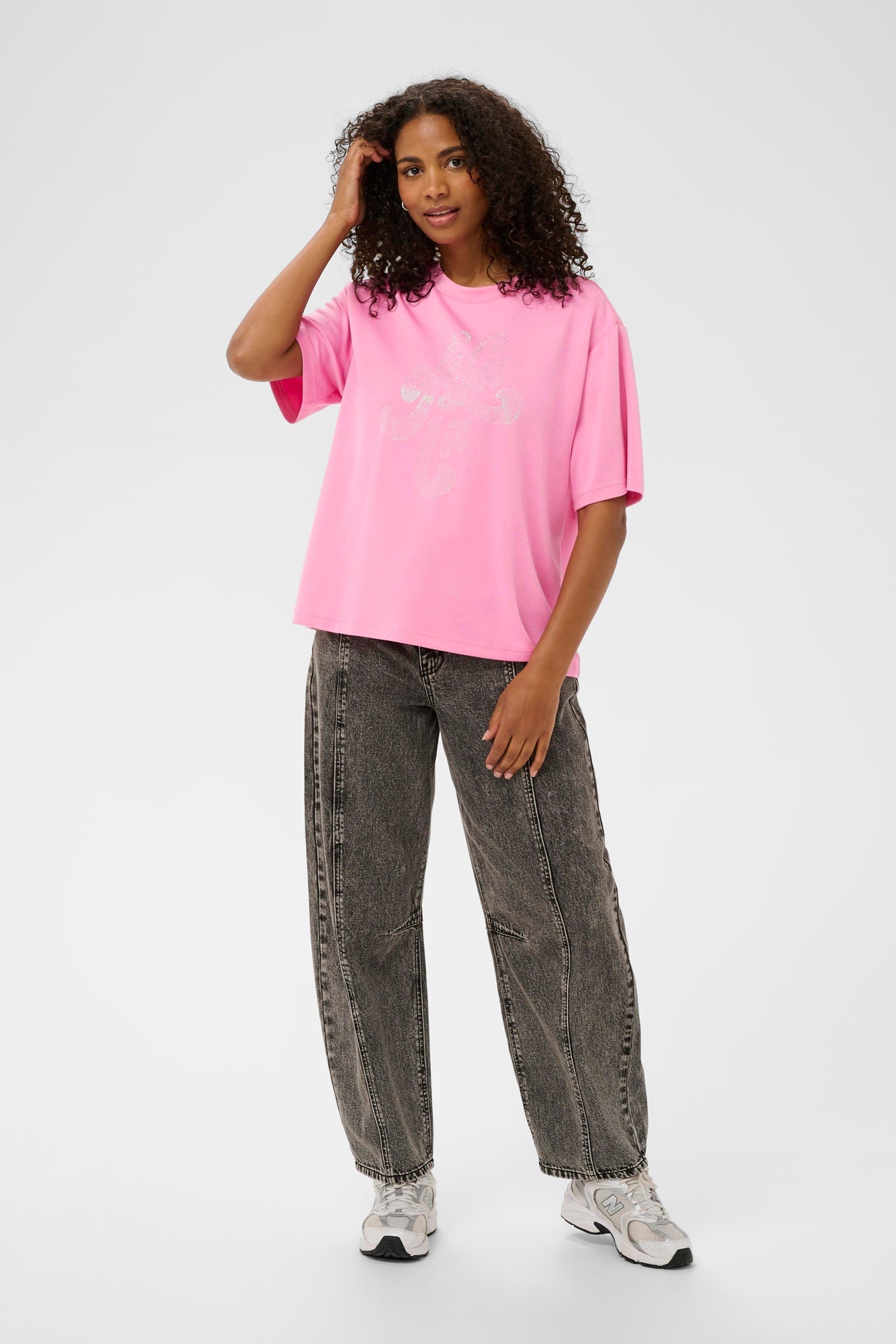 T-Shirt pour femme par Kaffe | 10511093 Rose Power | Boutique Vvög, vêtements mode pour homme et femme