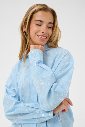 Blouse pour femme par Kaffe | 10511312 Craie Bleue | Boutique Vvög, vêtements mode pour homme et femme