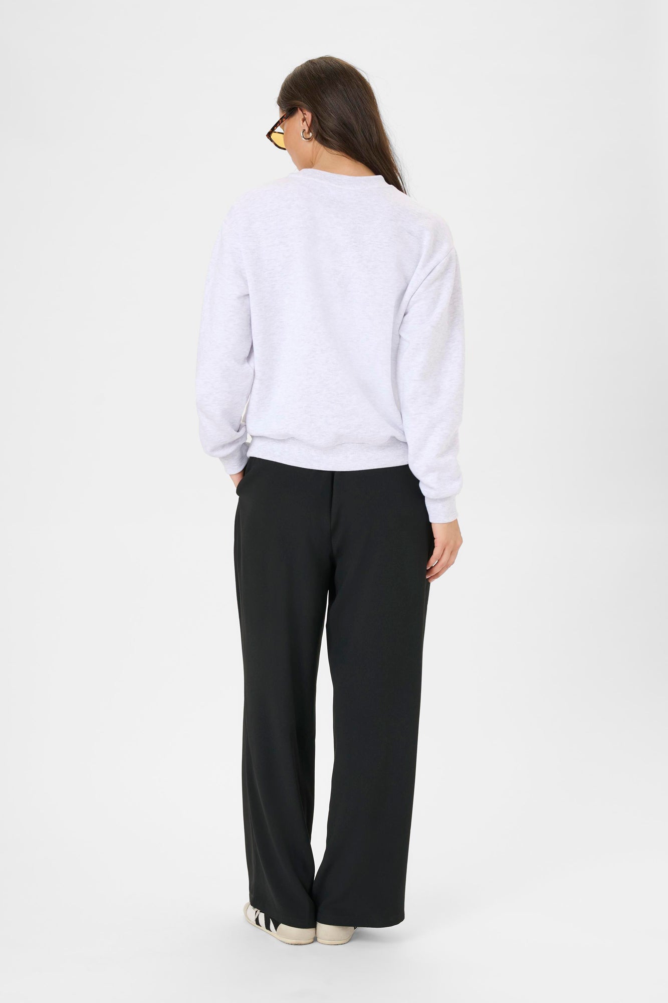 Chandail manches longues pour femme par Kaffe | 10511456 Gris Clair Mélangé | Boutique Vvög, vêtements mode pour homme et femme