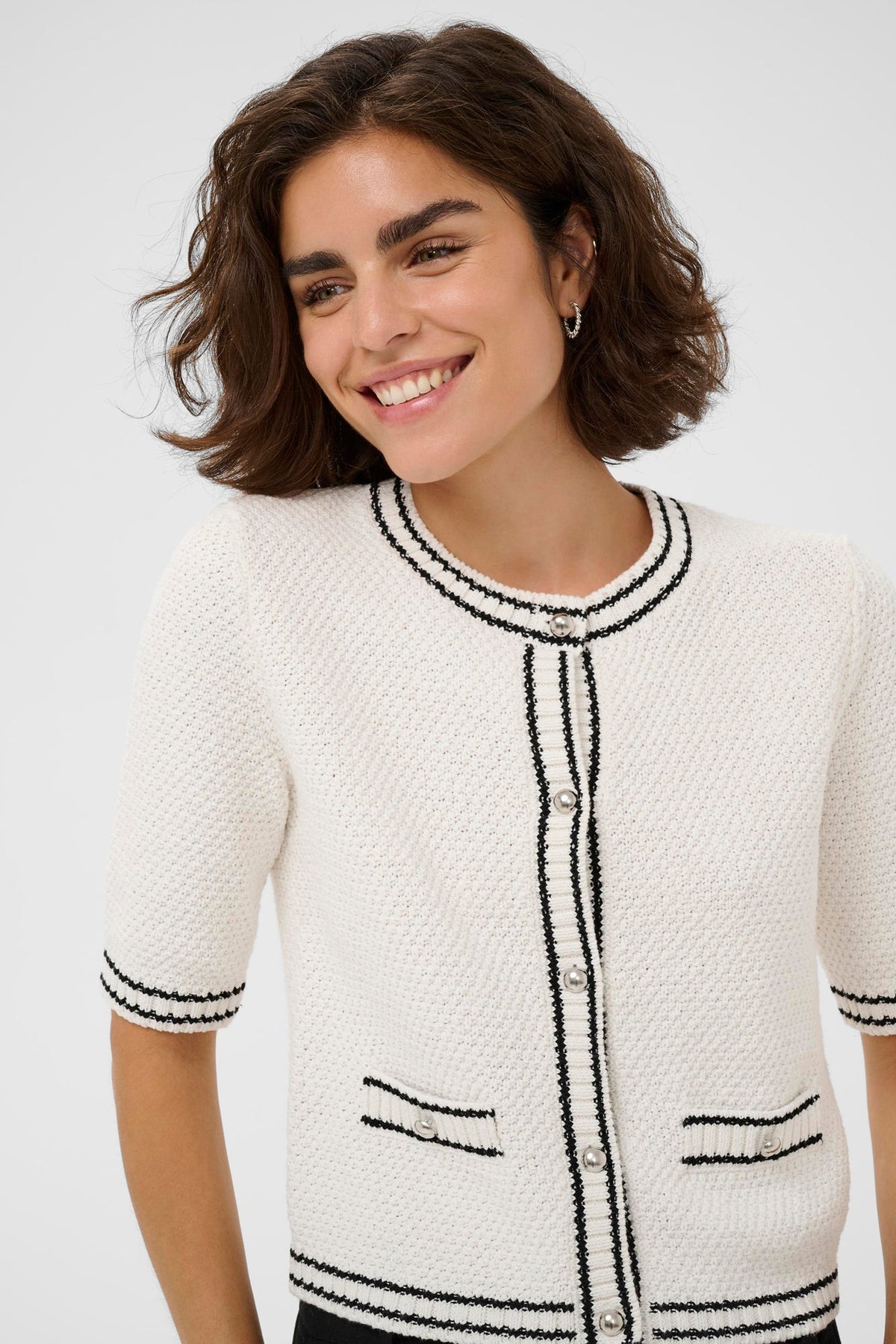 Cardigan pour femme par Kaffe | 10511468 Craie | Boutique Vvög, vêtements mode pour homme et femme