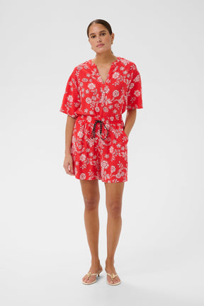 Short pour femme par Kaffe | 10511556 Craie rouge coquelicot | Boutique Vvög, vêtements mode pour homme et femme