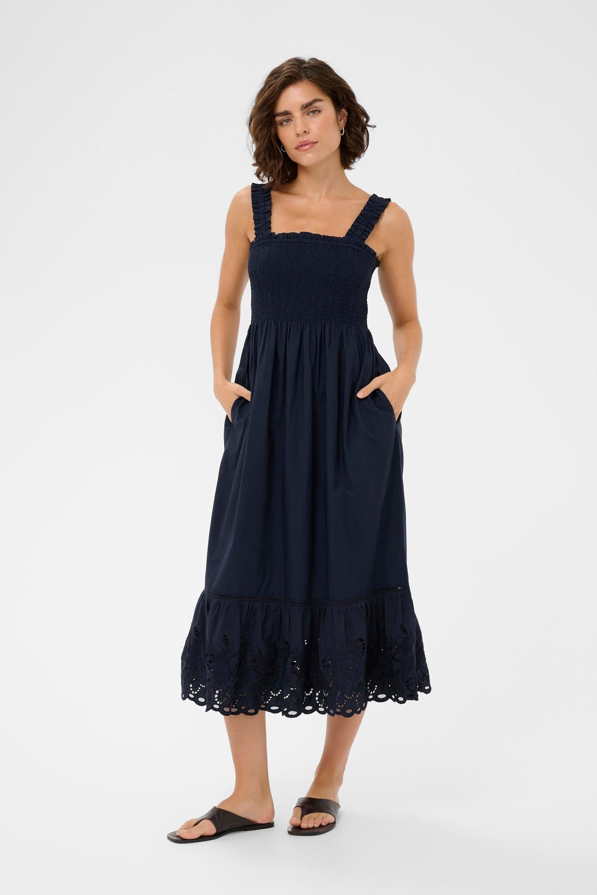 Robe pour femme par Kaffe | 10511627 Marine | Boutique Vvög, vêtements mode pour homme et femme