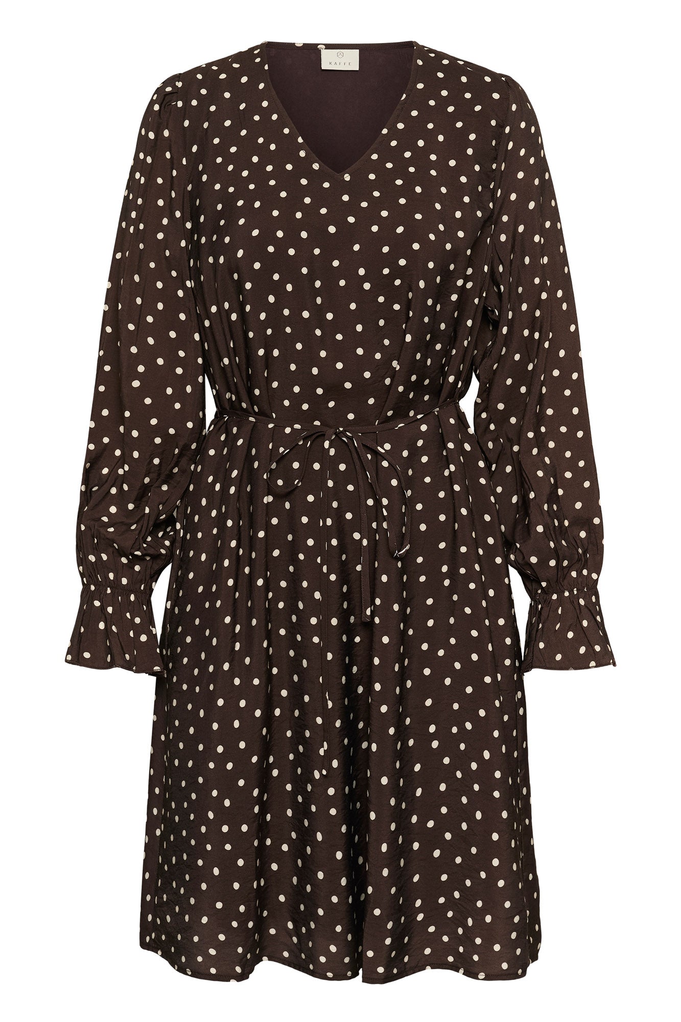 Robe manches longues brune foncé à pois avec col en V, taille nouée et poignets volantés pour femme par Kaffe, vue avant