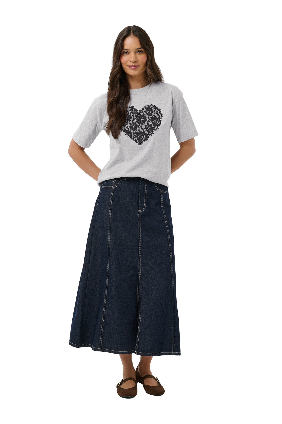 Kaffe women's wider front model view of heather gray Short-sleeve T-Shirt with black lace heart graphic on the chest