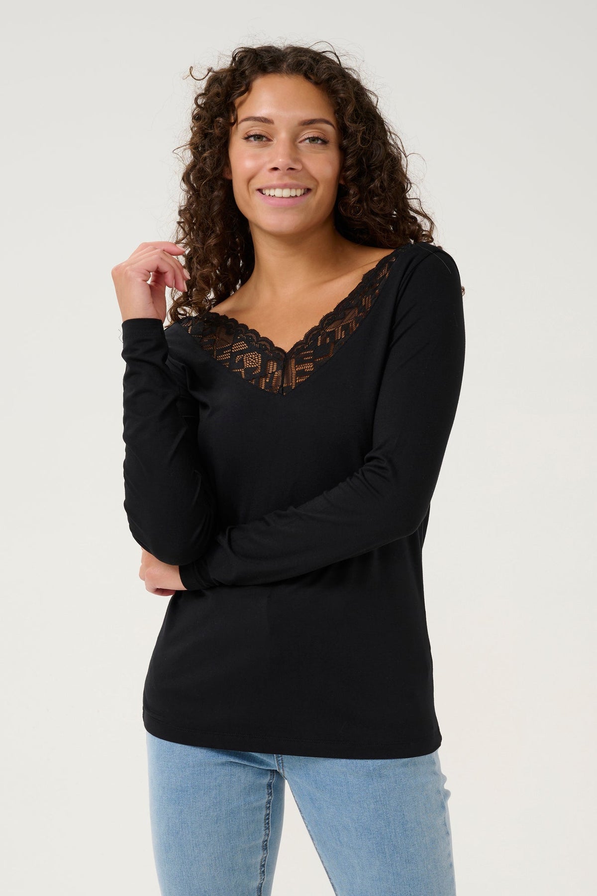 Chandail manches longues pour femme par Cream | 10612762 Noir Absolu | Boutique Vvög, vêtements mode pour homme et femme