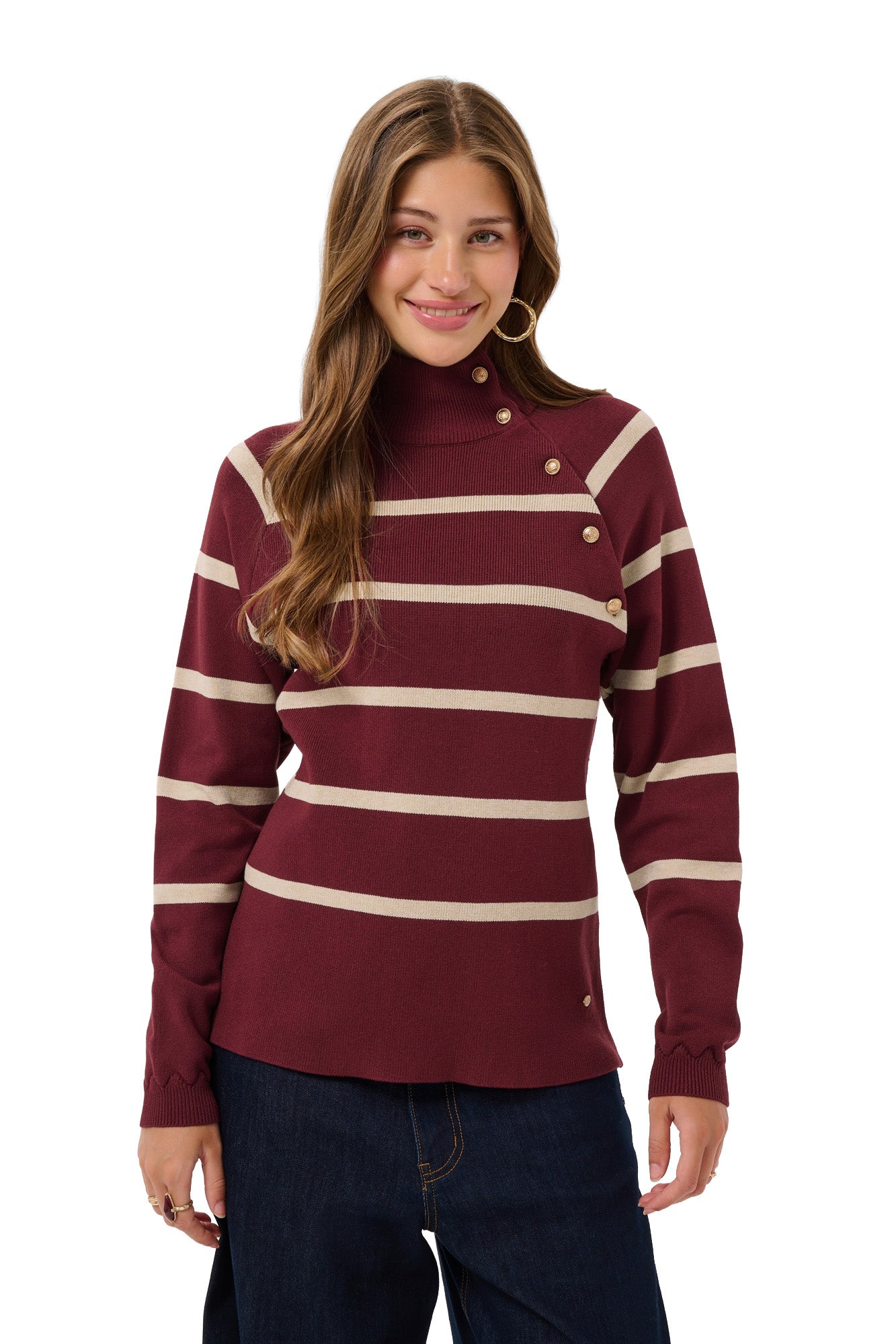 Chandail manches longues en tricot bourgogne rayé crème, col montant et boutons dorés pour femme par Cream, vue avant