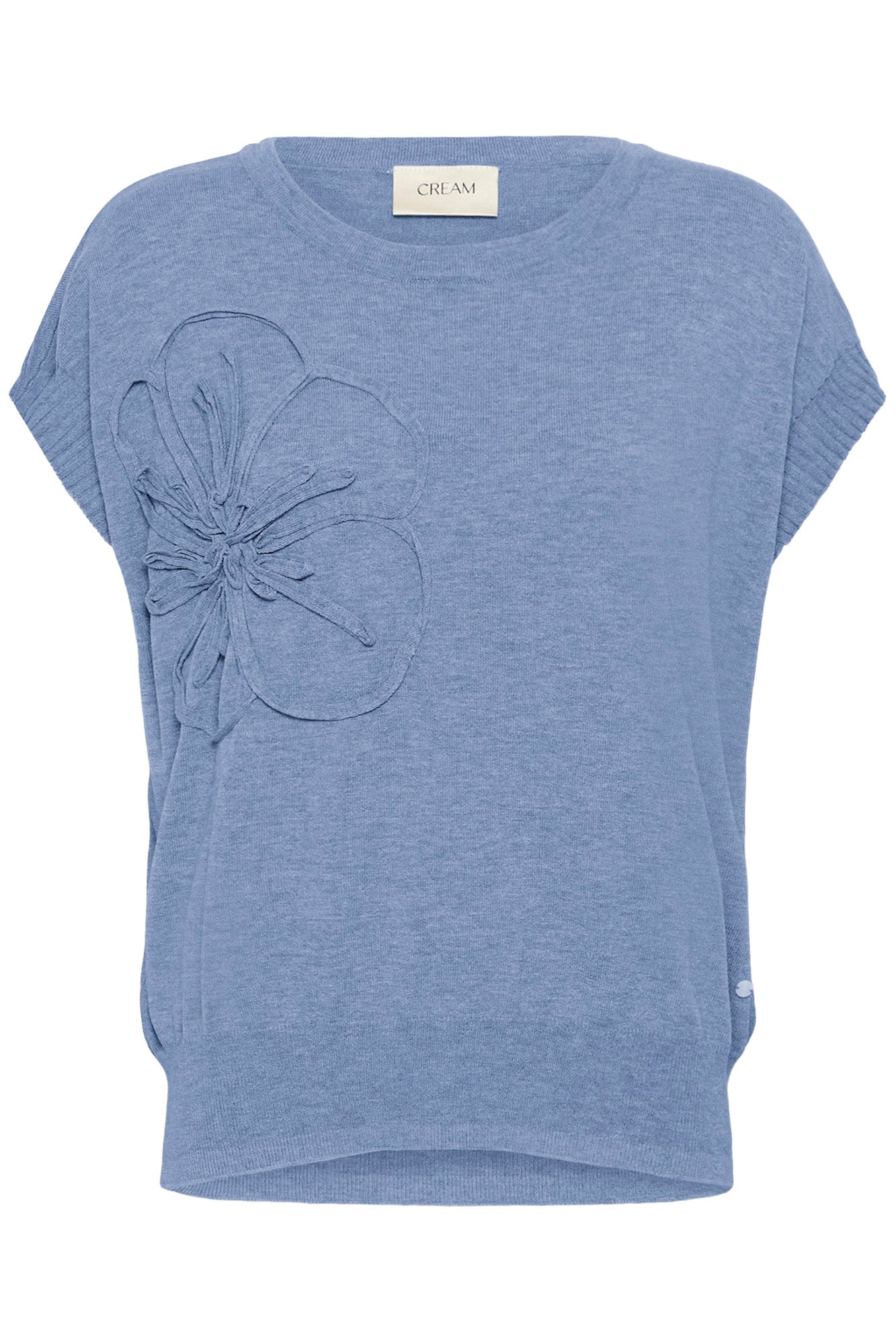 T-Shirt tricoté bleu pâle avec encolure ronde et fleur en relief pour femme par Cream, vue avant isolée