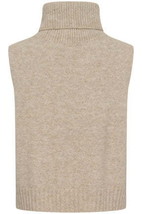 Vue isolée de dos de la veste sans manches avoine avec corps en tricot lisse pour femme par Cream