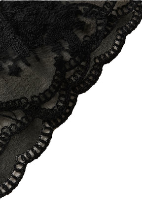 Détail du foulard noir transparent avec broderie florale et bordure festonnée pour femme par Cream