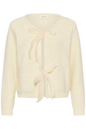 Cardigan en tricot ivoire, vue de devant, avec deux attaches nouées et bords côtelés, vue produit pour femme par Cream