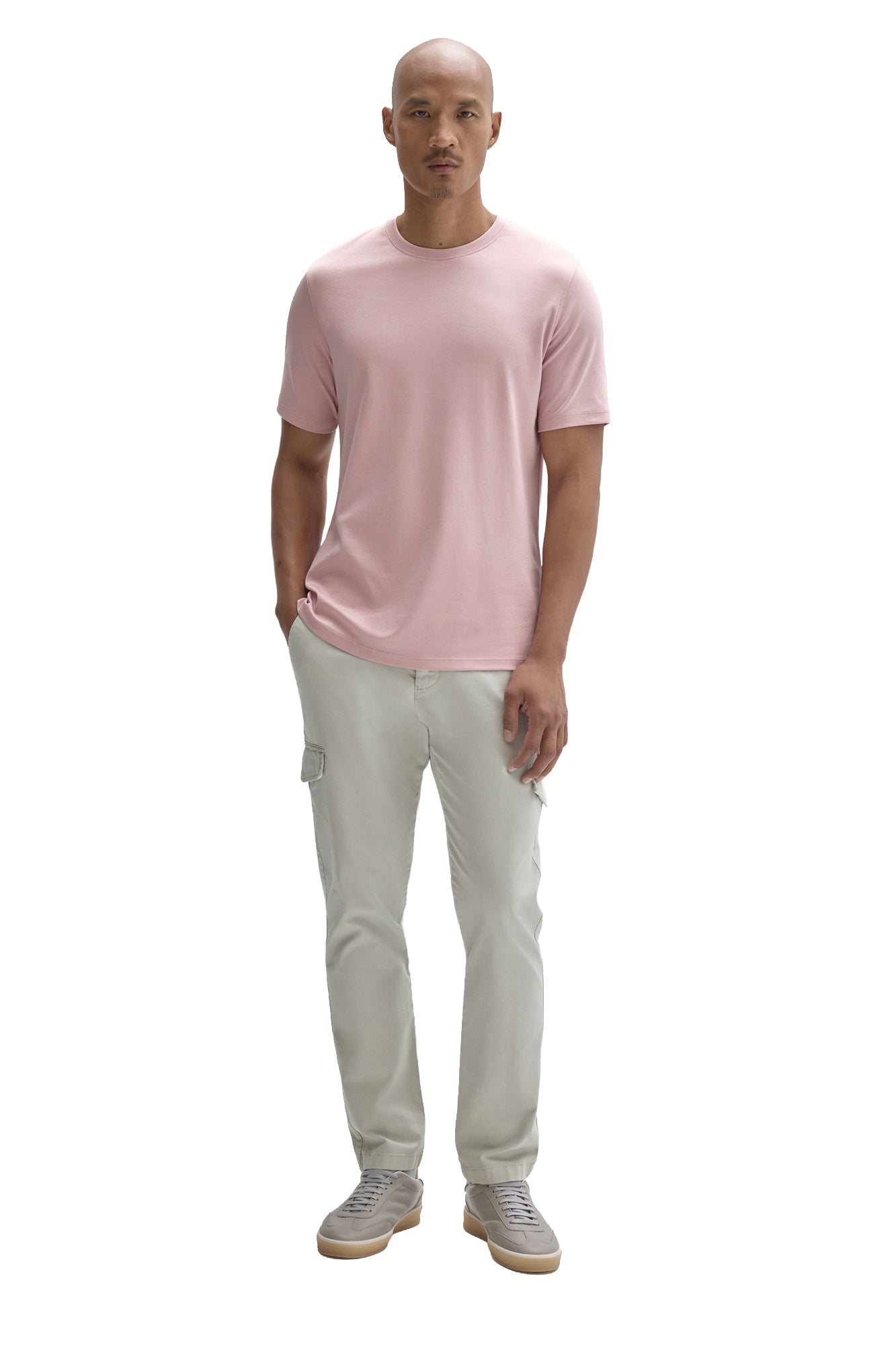 Robert Barakett men's full outfit front view showing light pink short sleeve crewneck T-Shirt with straight hem