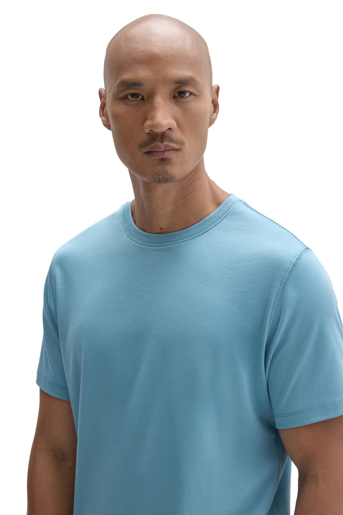 Robert Barakett men's light blue crewneck Short-sleeve T-Shirt with shoulder and sleeve stitching, close view