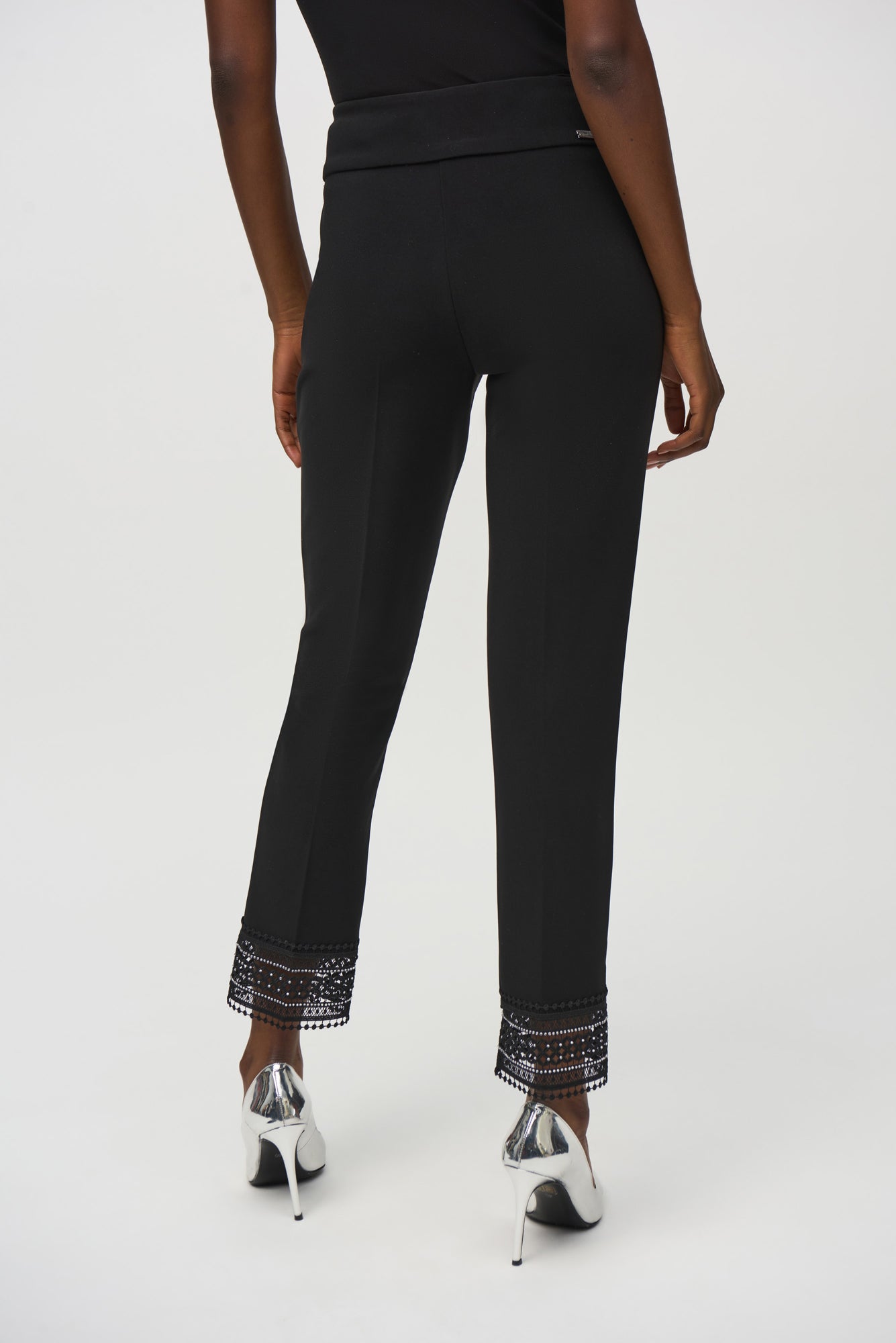 Pantalon pour femme par Joseph Ribkoff | 244177 Noir | Boutique Vvög, vêtements mode pour homme et femme