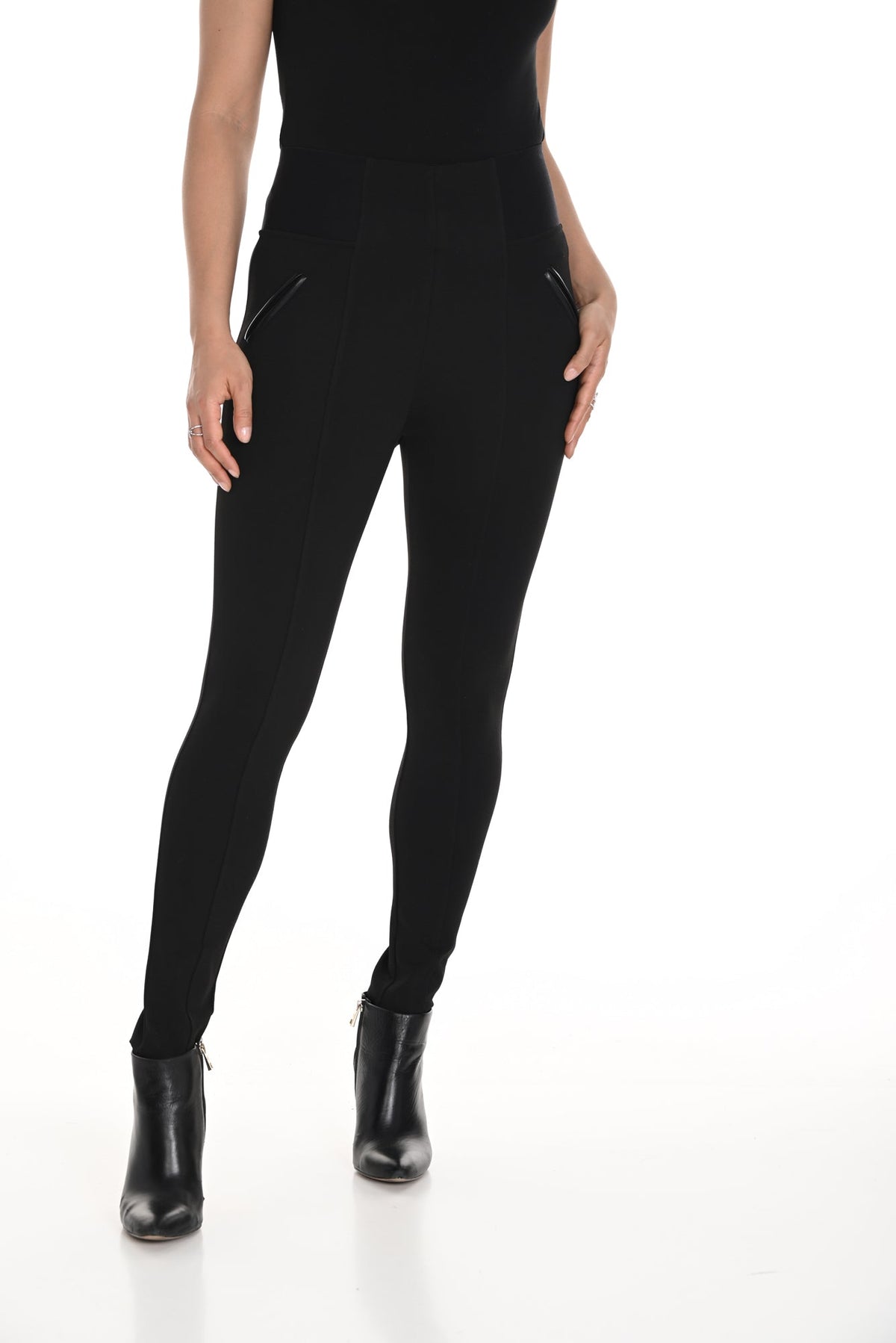 Pantalon pour femme par Frank Lyman | 244642U Noir | Boutique Vvög, vêtements mode pour homme et femme