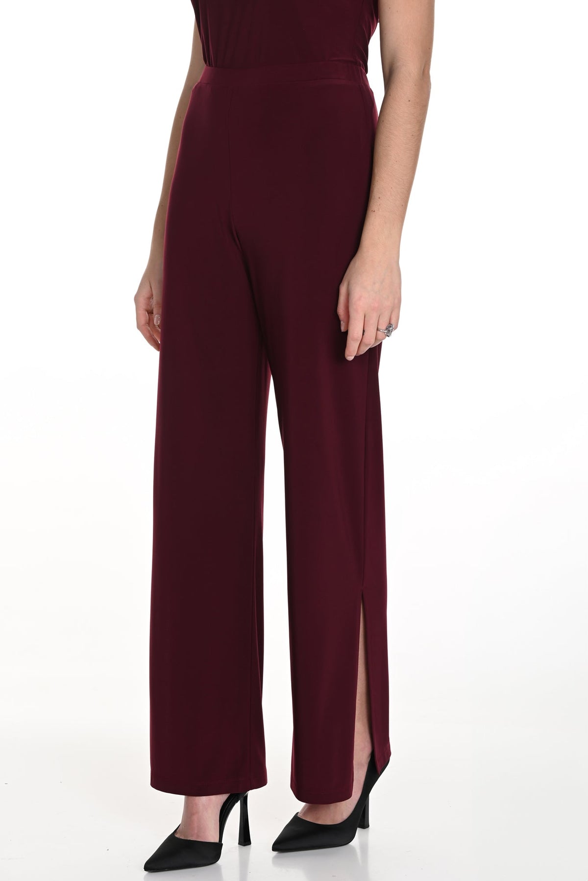 Pantalon pour femme par Frank Lyman | 249027 RED/WINE | Boutique Vvög, vêtements mode pour homme et femme