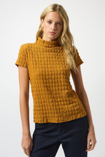 Chandail manches courtes pour femme par Joseph Ribkoff | 253256 Medallion | Boutique Vvög, vêtements mode pour homme et femme