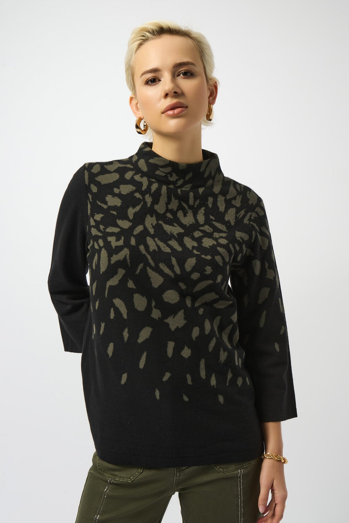 Chandail à haut ouvert pour femme par Joseph Ribkoff | 253912 Noir/Avocado | Boutique Vvög, vêtements mode pour homme et femme
