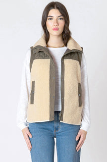 Coupe-vent sans manche pour femme par Dex | 2629501 D Olive/Beige | Boutique Vvög, vêtements mode pour homme et femme