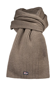 Foulard tricoté côtelé brun taupe montré en boucle, avec petite écusson NZA près du bout, vue produit pour homme