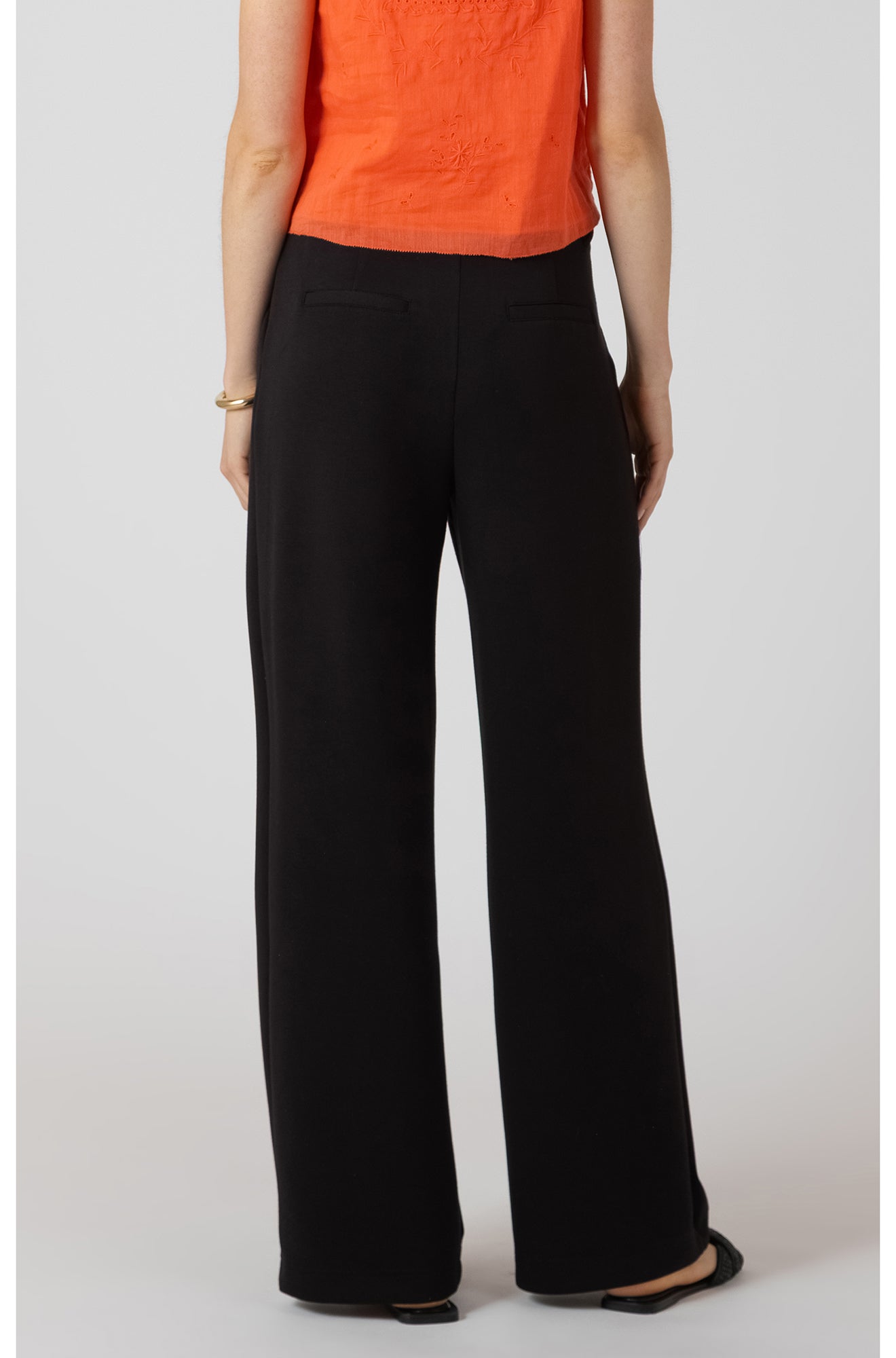 Pantalon pour femme par Room 34 | 2722209 DG Noir | Boutique Vvög, vêtements mode pour homme et femme