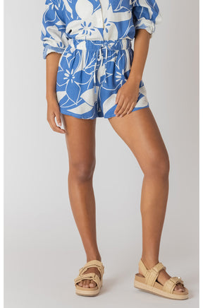 Short pour femme par Room 34 | 2722718 DG Floral Azur | Boutique Vvög, vêtements mode pour homme et femme