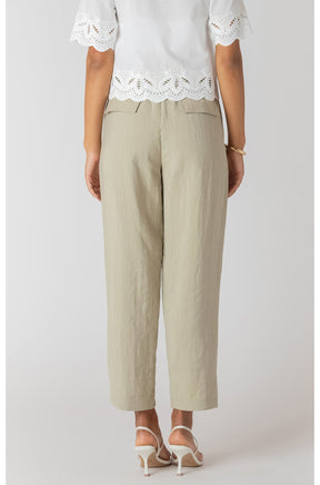 Pantalon pour femme par Room 34 | 2722719 DG Sauge Clair | Boutique Vvög, vêtements mode pour homme et femme