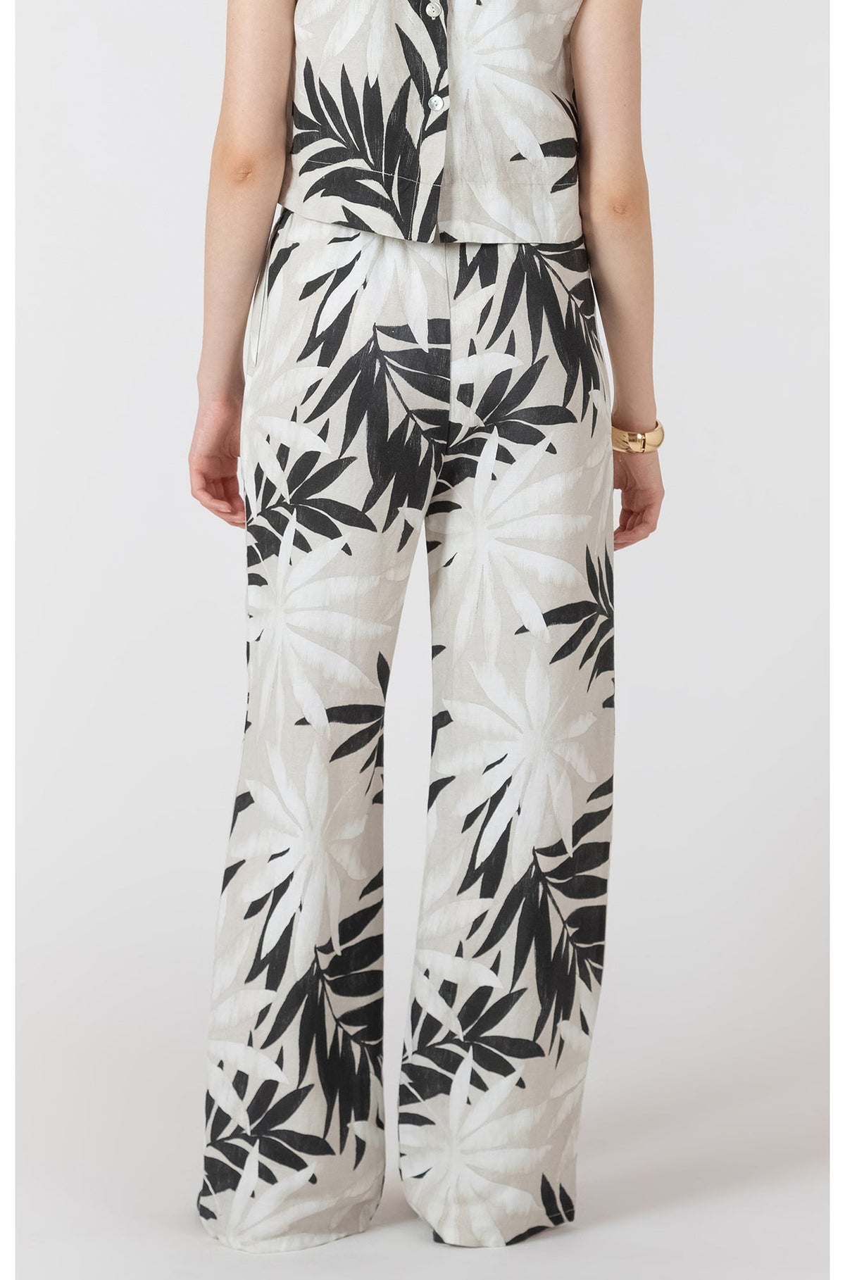 Pantalon pour femme par Black Tape | 2722721 T Feuille Abstraite | Boutique Vvög, vêtements mode pour homme et femme