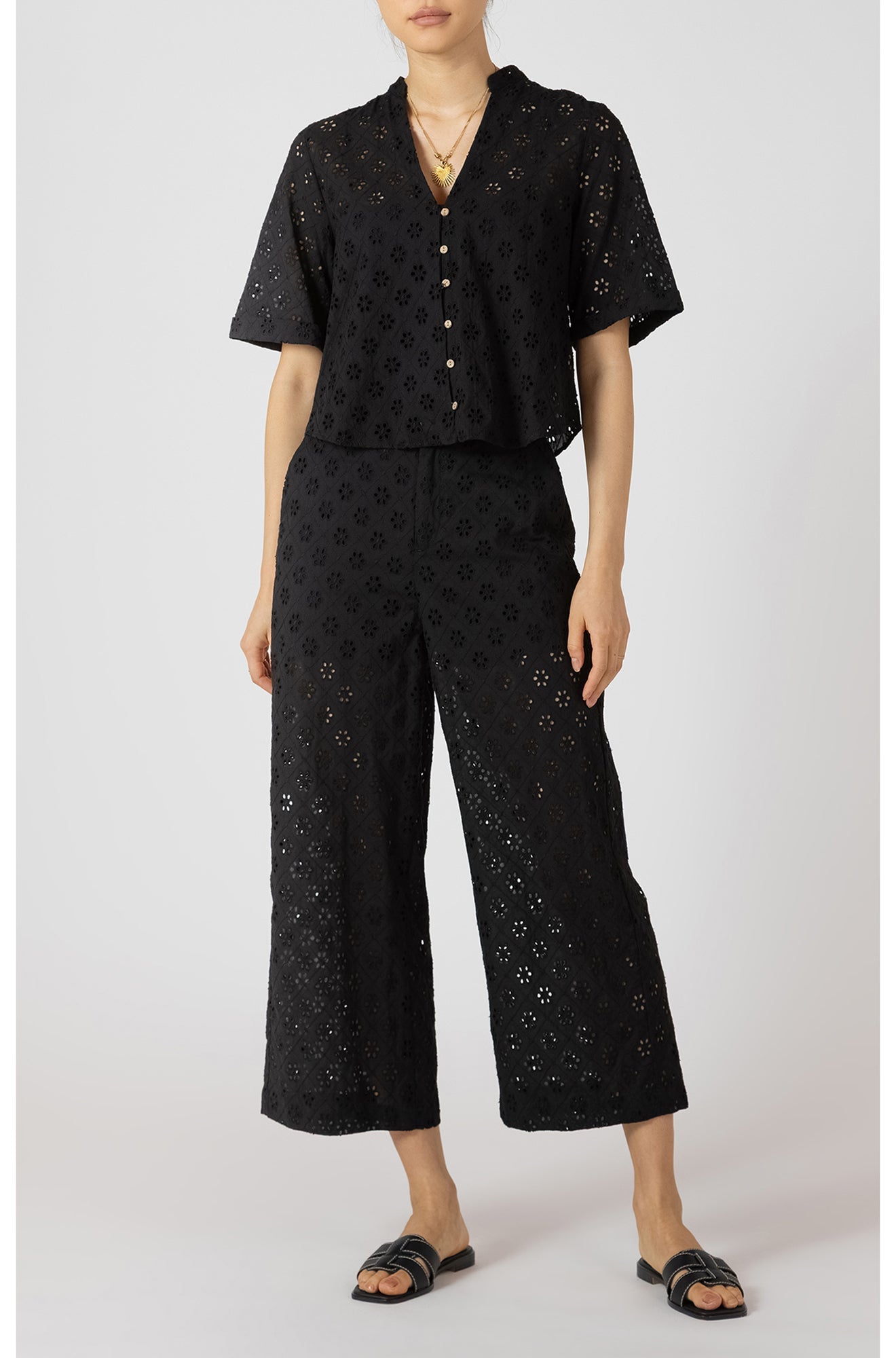 Blouse pour femme par Black Tape | 2723739 T Noir | Boutique Vvög, vêtements mode pour homme et femme