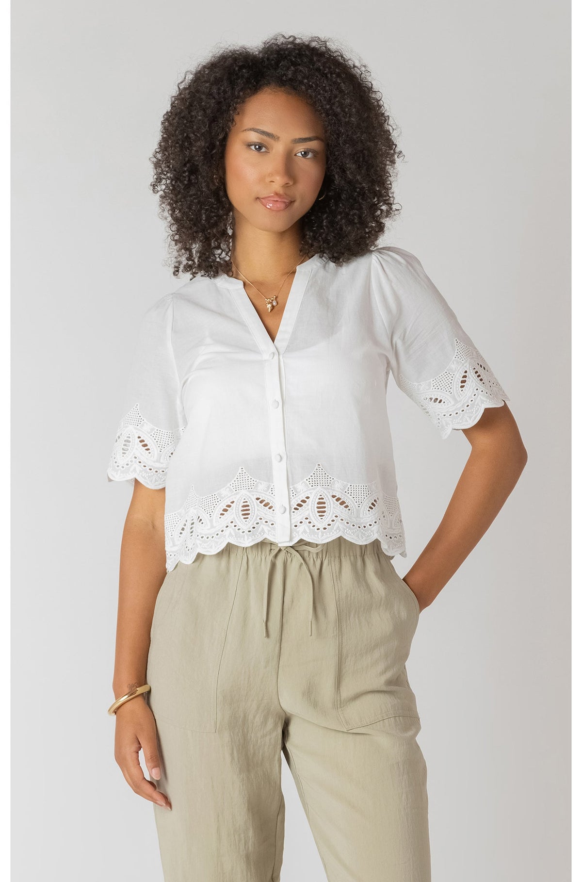 T-Shirt pour femme par Room 34 | 2723740 DG Blanc | Boutique Vvög, vêtements mode pour homme et femme