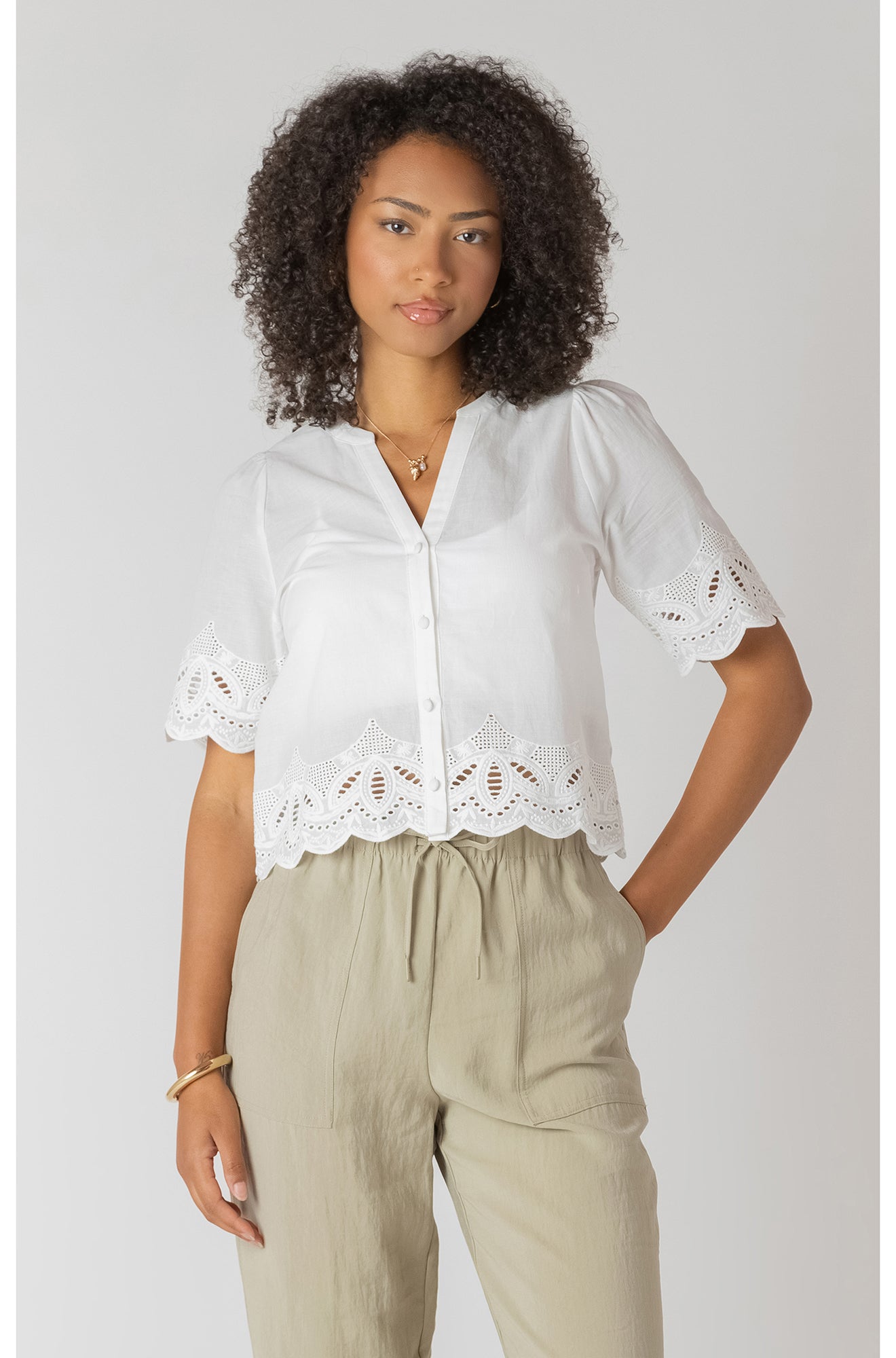 T-Shirt pour femme par Room 34 | 2723740 DG Blanc | Boutique Vvög, vêtements mode pour homme et femme