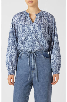 Blouse pour femme par Dex | 2723745 D Paisley Bleu Et Blanc | Boutique Vvög, vêtements mode pour homme et femme