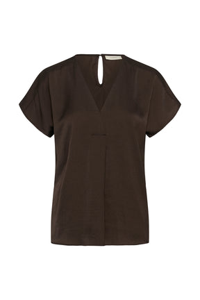 Vue avant isolée du blouse à manches courtes brune foncé à col en V avec manches courtes larges pour femme par InWear