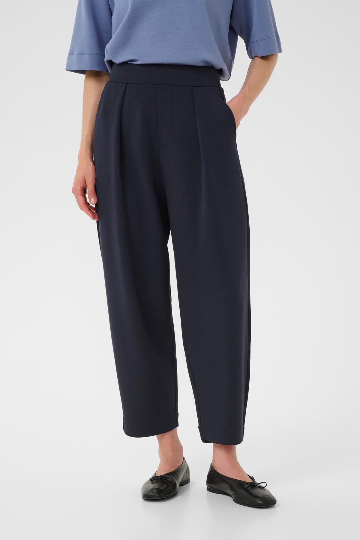 Pantalon pour femme par InWear | 30109192 Bleu Marine | Boutique Vvög, vêtements mode pour homme et femme