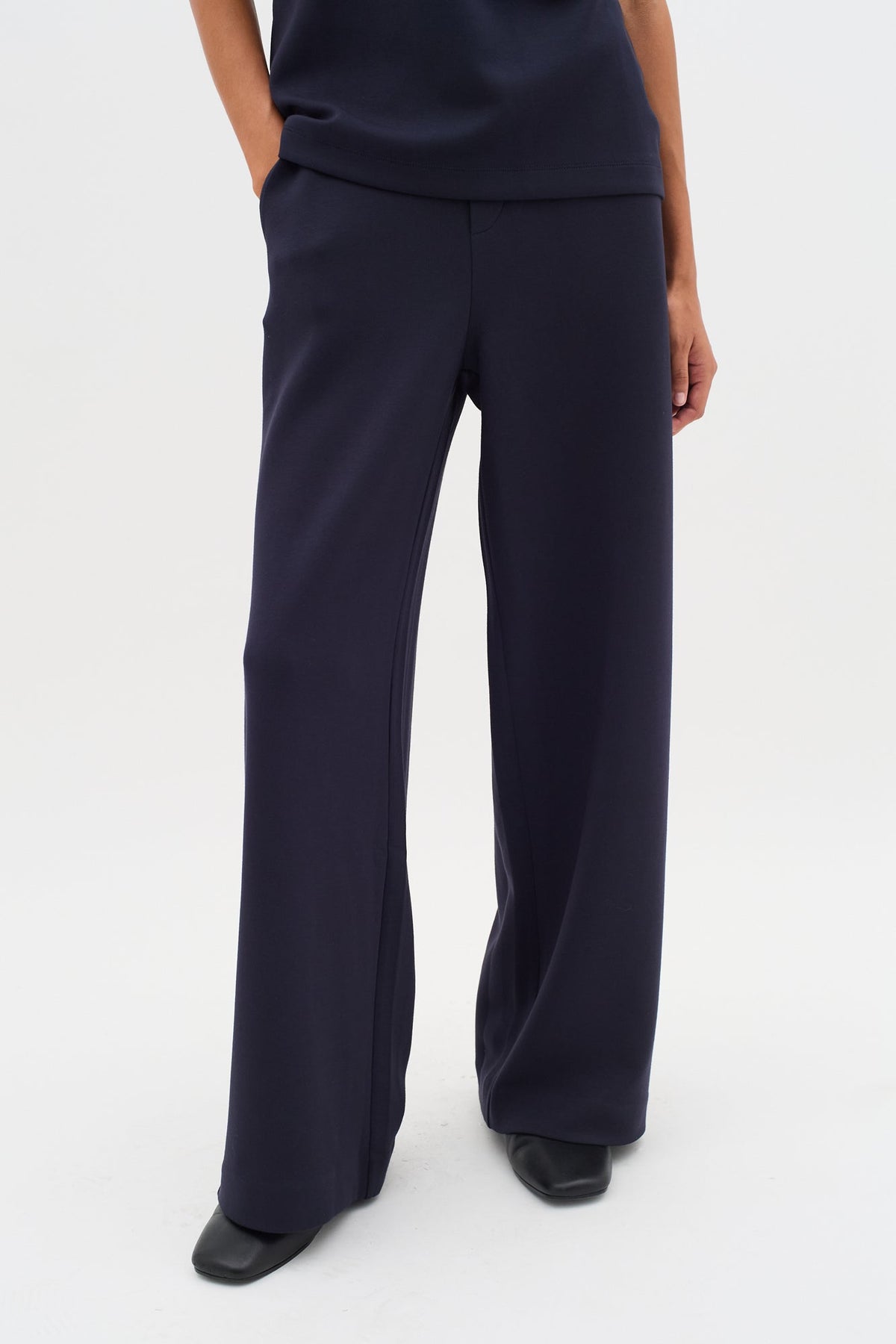 Pantalon pour femme par InWear | 30109909 Bleu Marine | Boutique Vvög, vêtements mode pour homme et femme