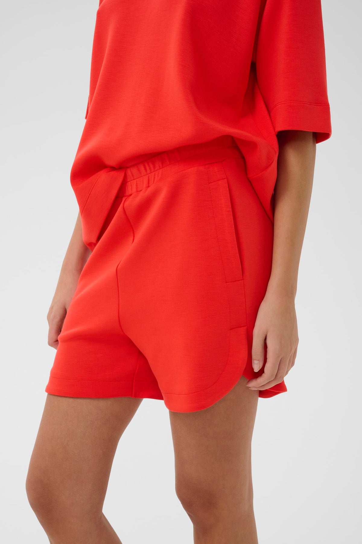 Short pour femme par InWear | 30110370 Rouge coquelicot | Boutique Vvög, vêtements mode pour homme et femme