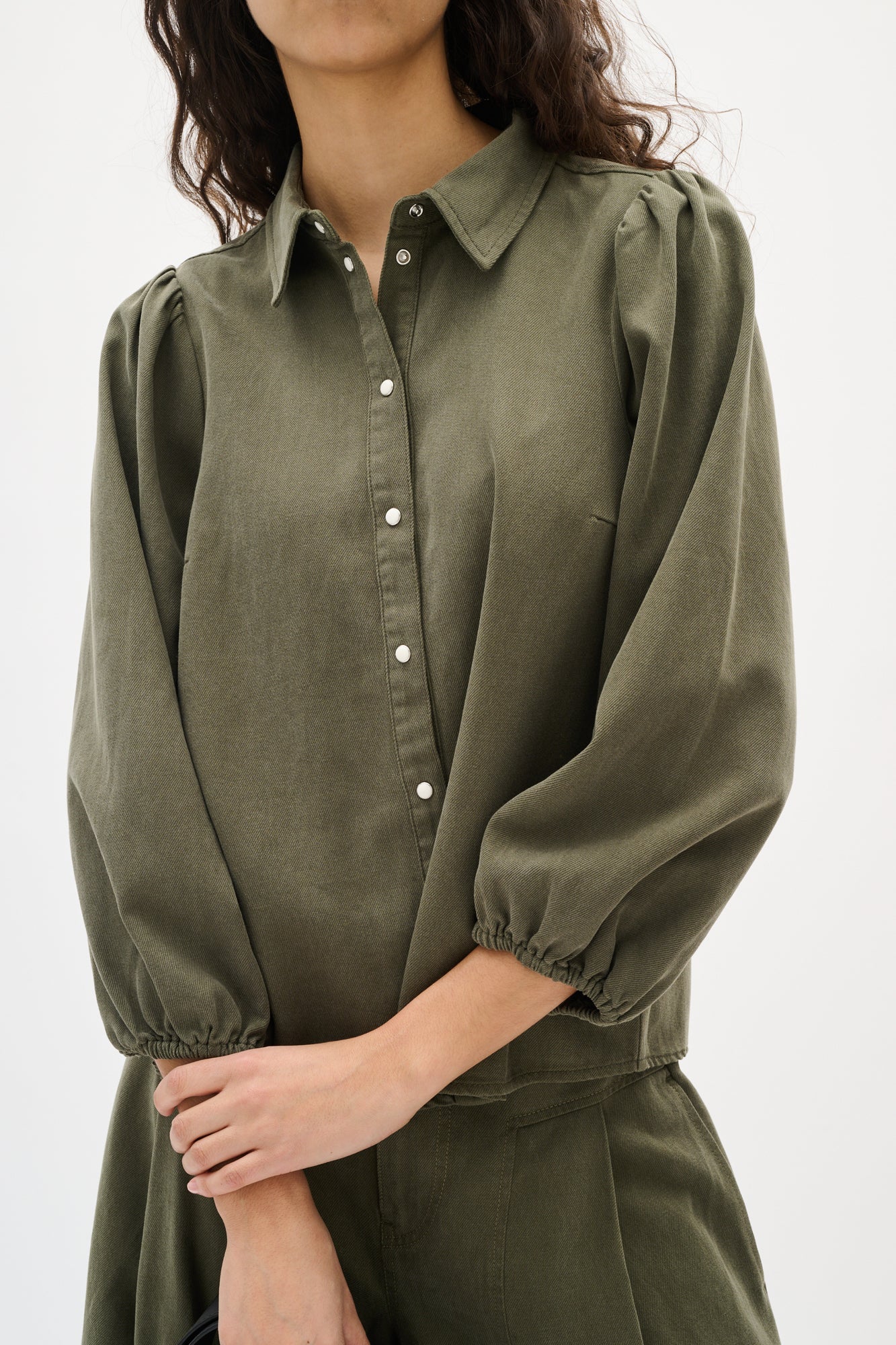 Blouse pour femme par InWear | 30110564 Olive Poussiéreuse | Boutique Vvög, vêtements mode pour homme et femme
