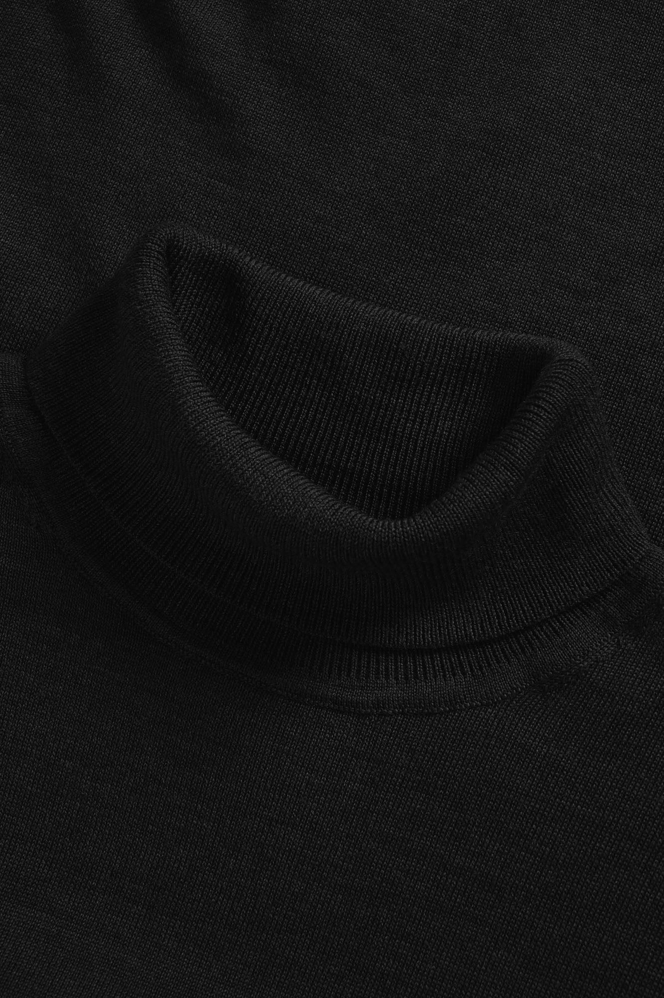 Chandail manches longues noir en detail pour homme par Matinique